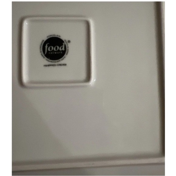 Food Network Porcelain 10" Square Dinner Plates Set 4 Whipped Cream White Bevel - Picture 12 of 13